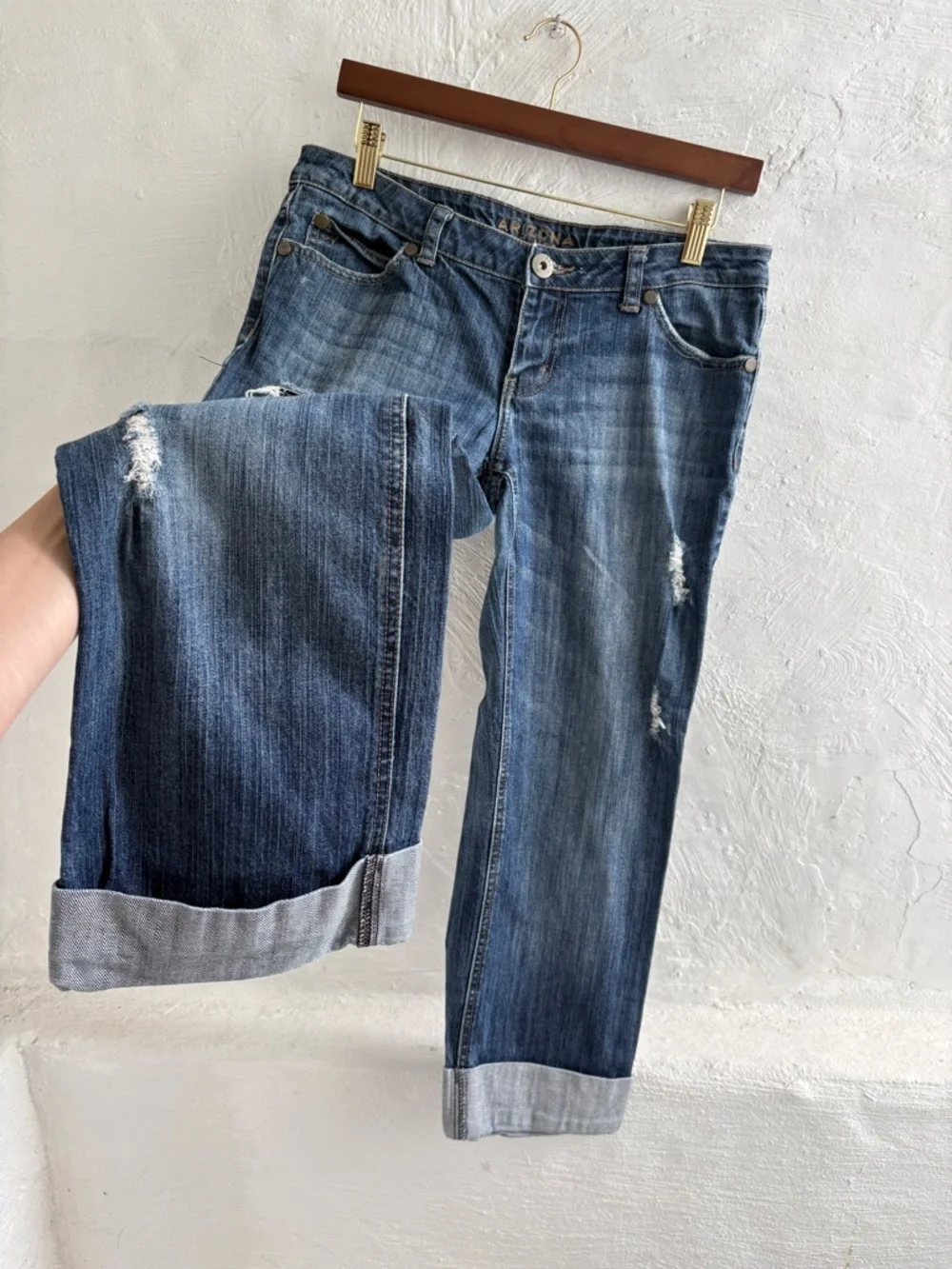 Womans arizona jeans distressed relaxed boyfriend jeans - Picture 3 of 10